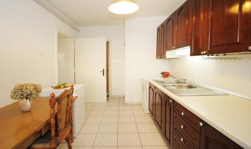 Apartments Nina Beach Makarska Eksteriør bilde