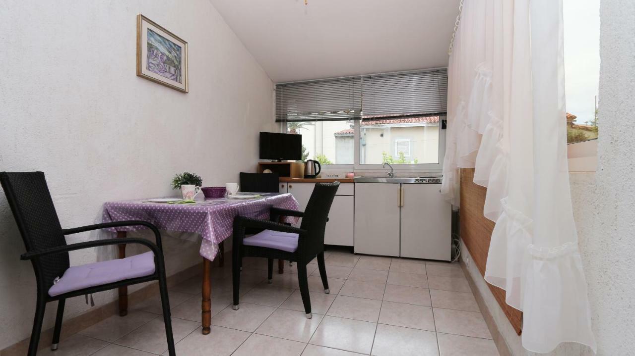 Apartments Nina Beach Makarska Eksteriør bilde