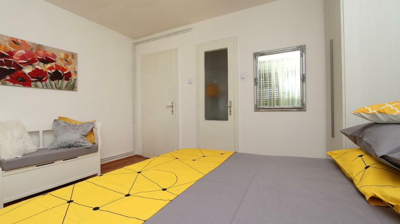 Apartments Nina Beach Makarska Eksteriør bilde